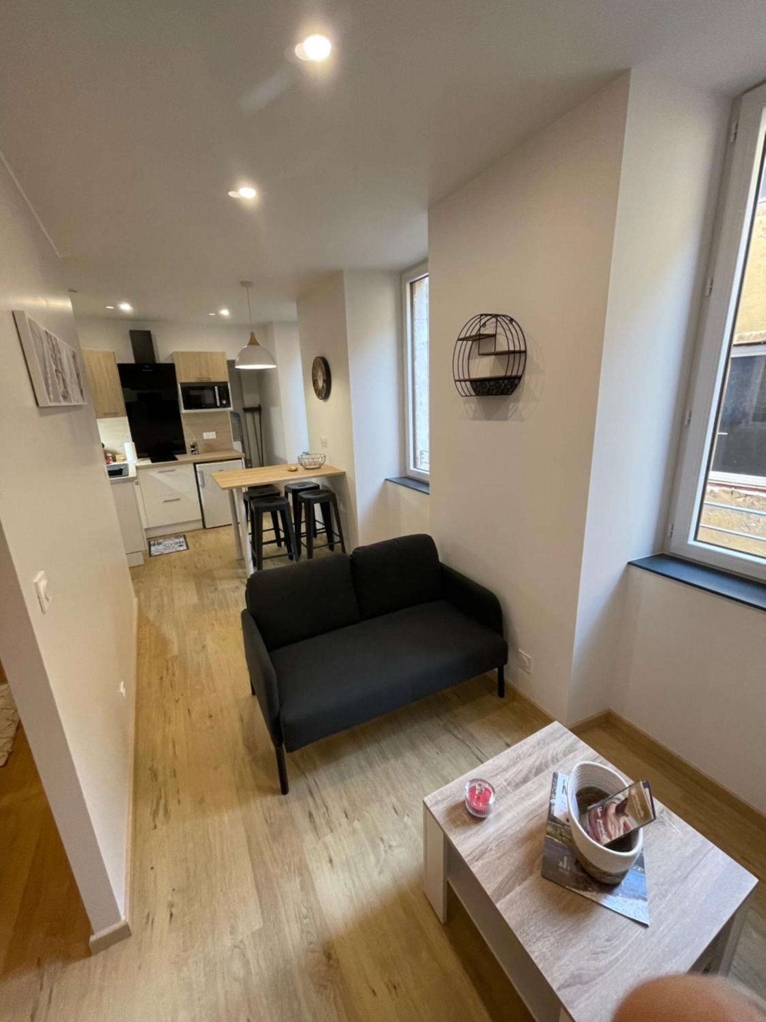 Au 35 Apartment Millau Exterior photo